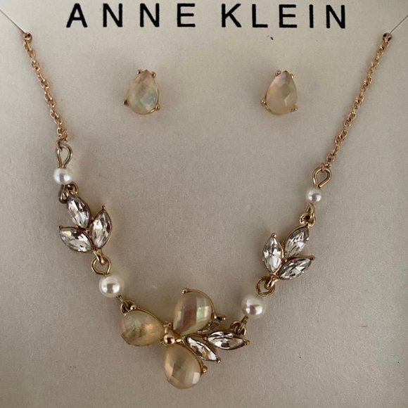 NIB Ann Klein Necklace and Earrings Box Gift Set - Picture 4 of 5